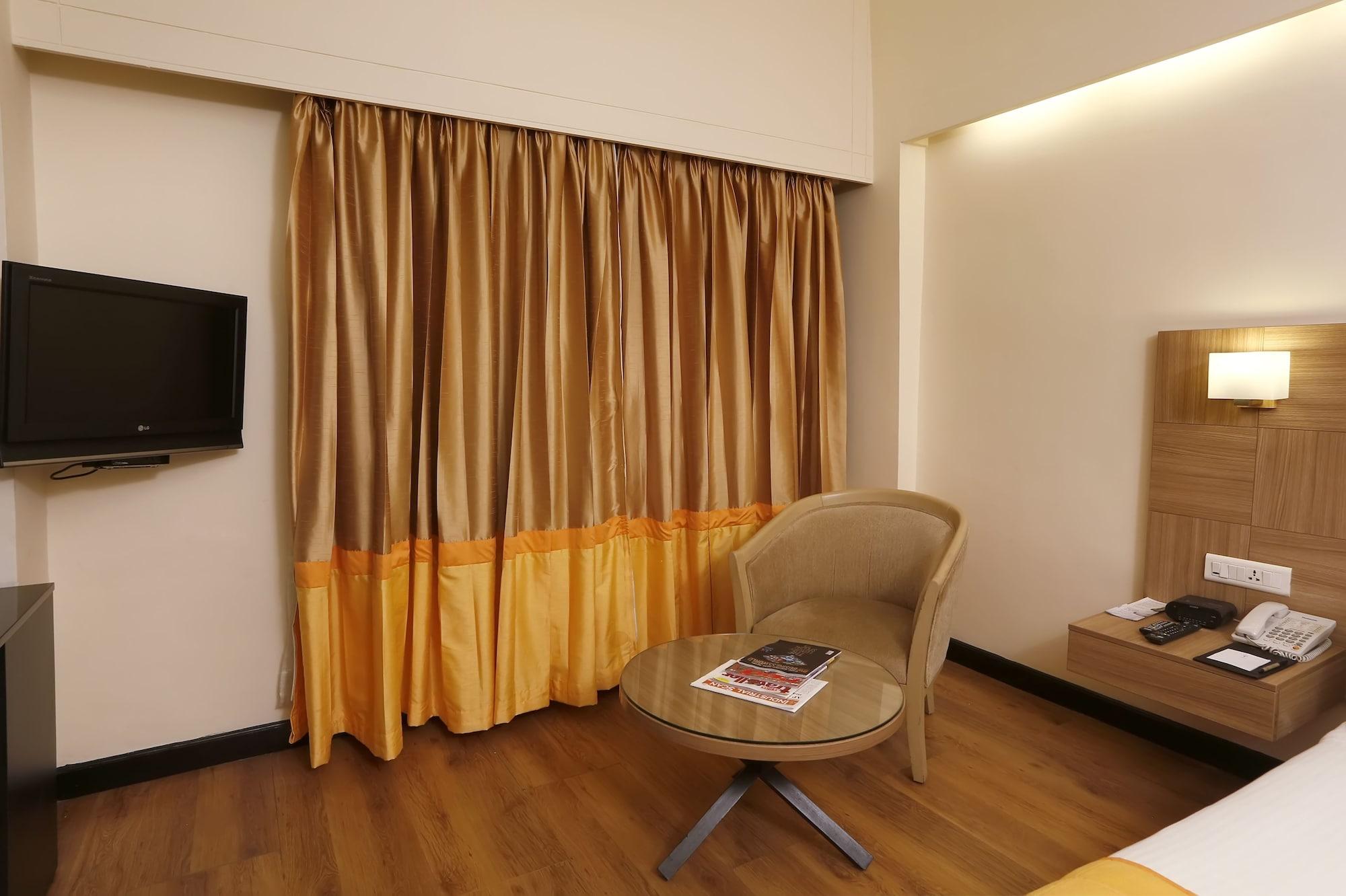Hotel Greenpark 4*
