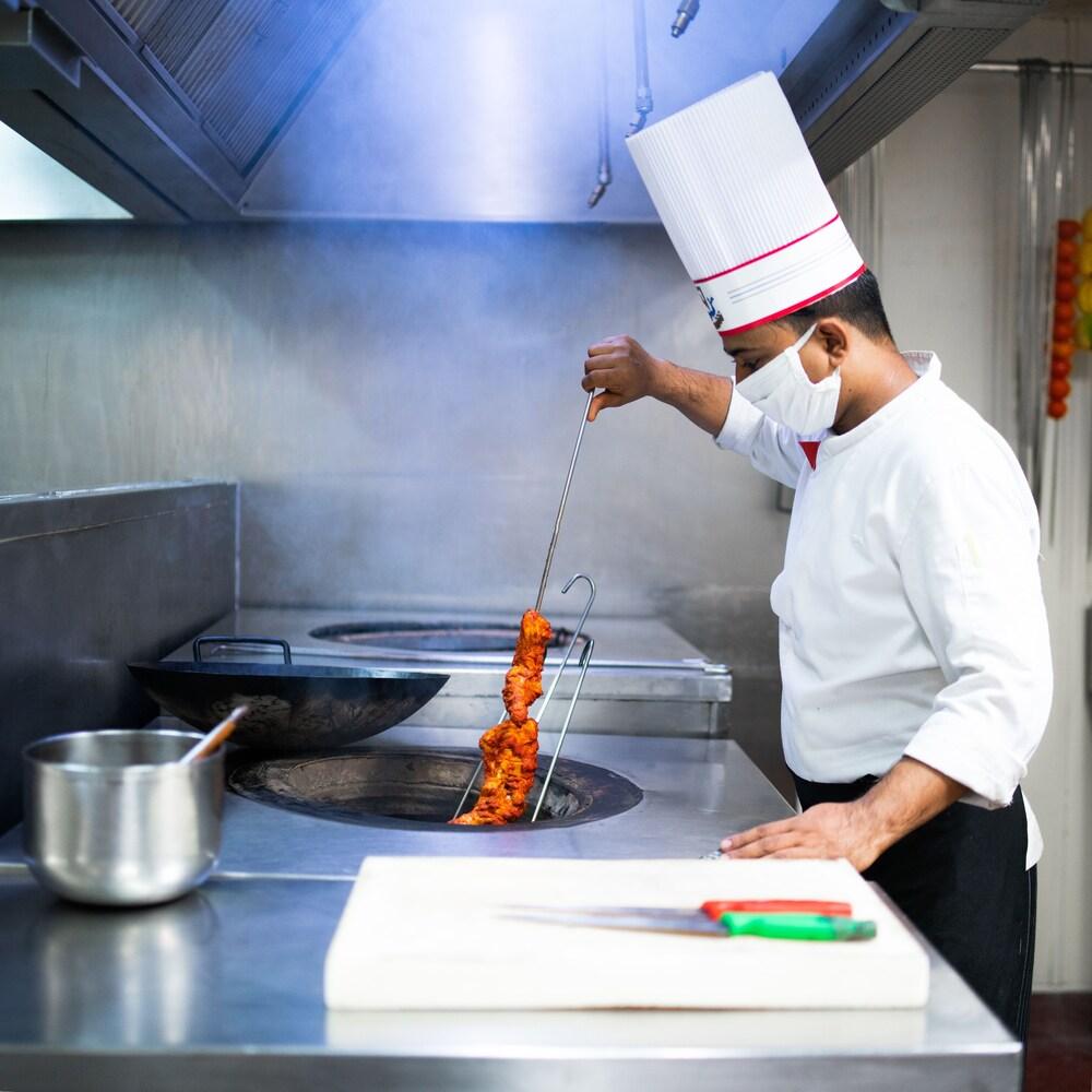 Welcomhotel By Itc Hotels, Devee Grand Bay, Hotel
