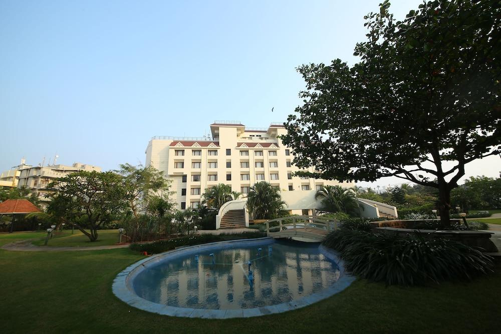 Welcomhotel By Itc Hotels, Devee Grand Bay, 5*