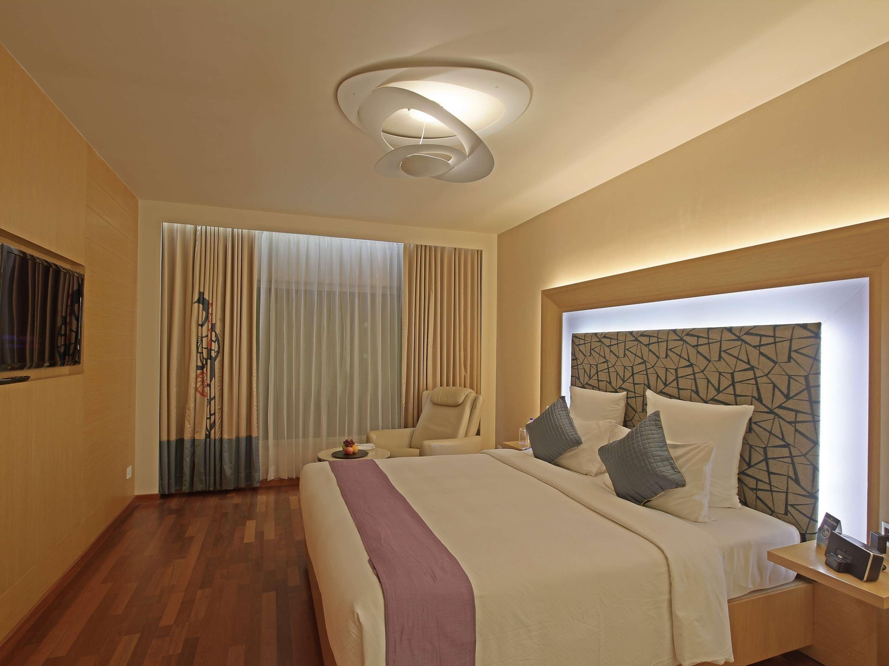 Hotel Novotel Varun Visakhapatnam