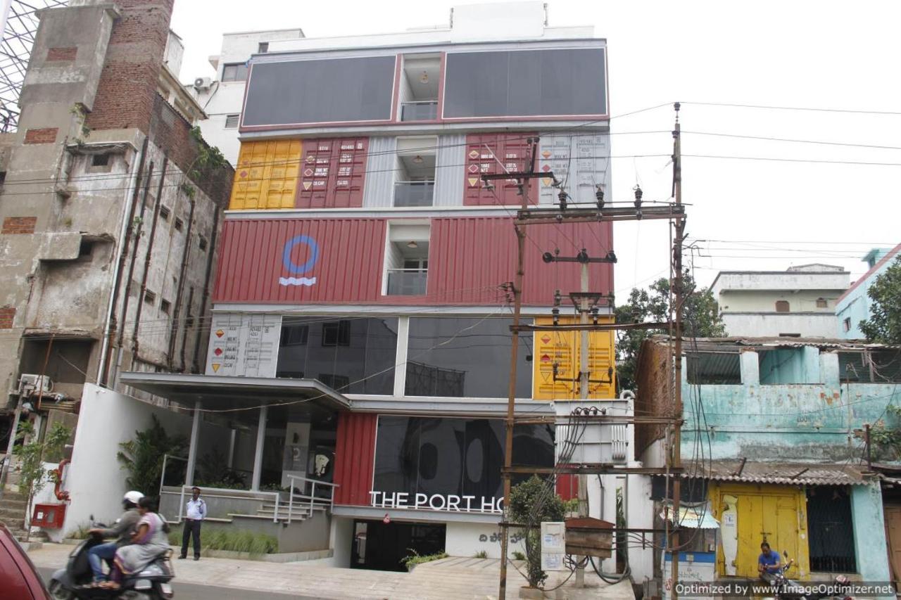 The Port Hotel 3*