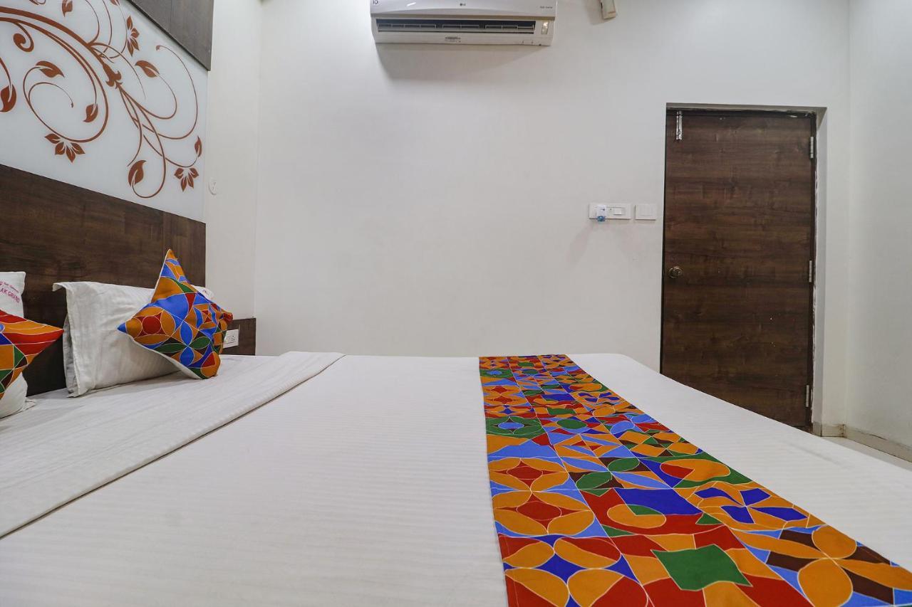 Fabhotel Ak Grand 3*