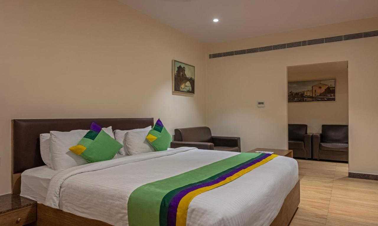 Treebo Seasons Comfort Hotel 3*