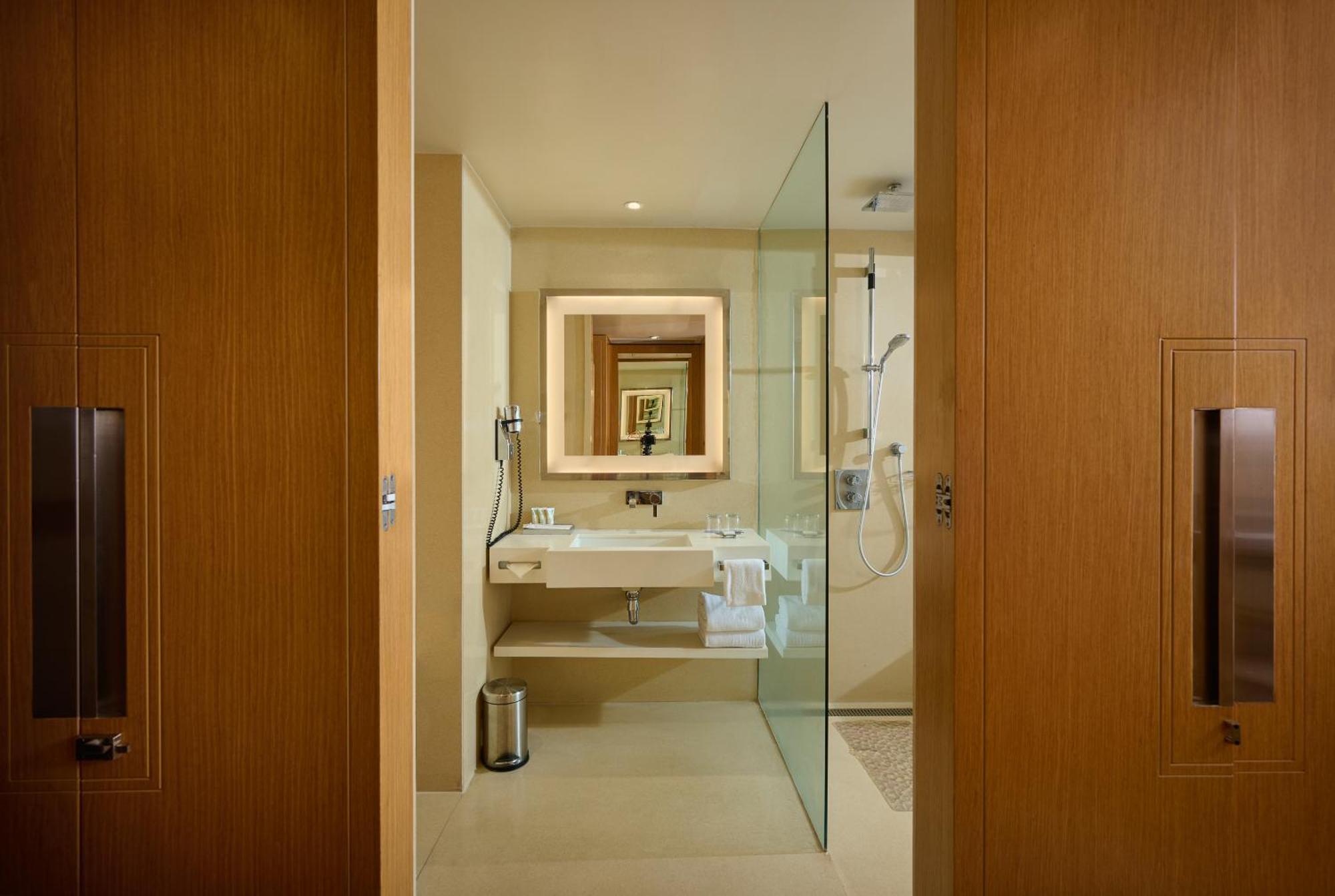 Novotel Varun Hotel Visakhapatnam
