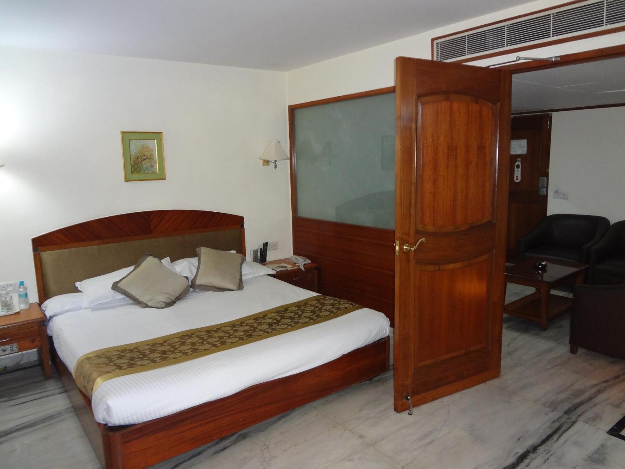 Daspalla Executive Court 3*