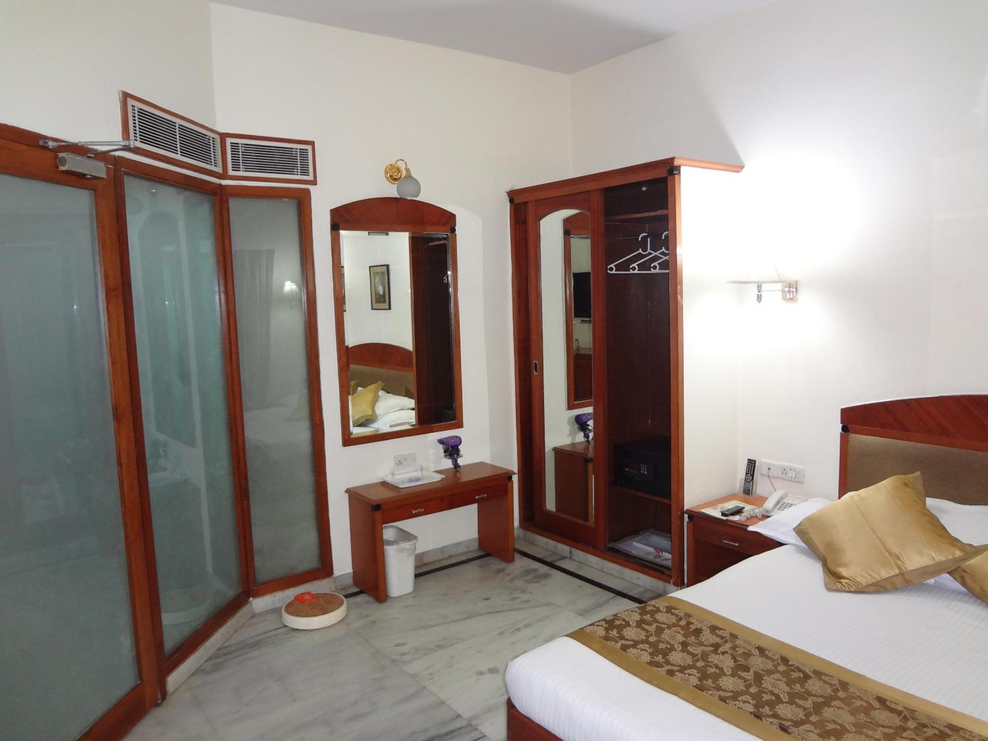 Hotel Daspalla Executive Court Visakhapatnam