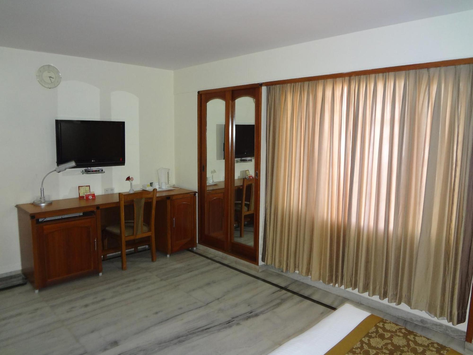 Daspalla Executive Court 3*
