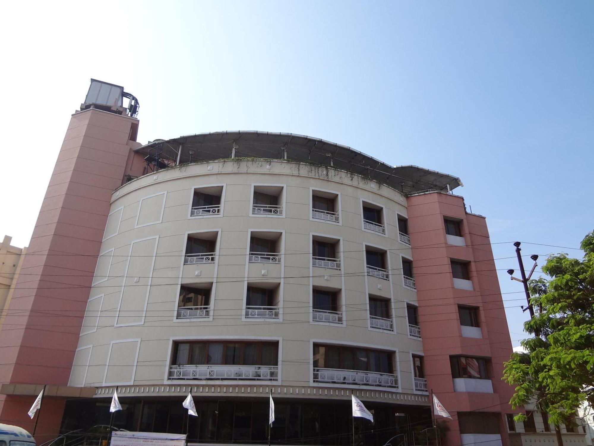 Daspalla Executive Court Visakhapatnam