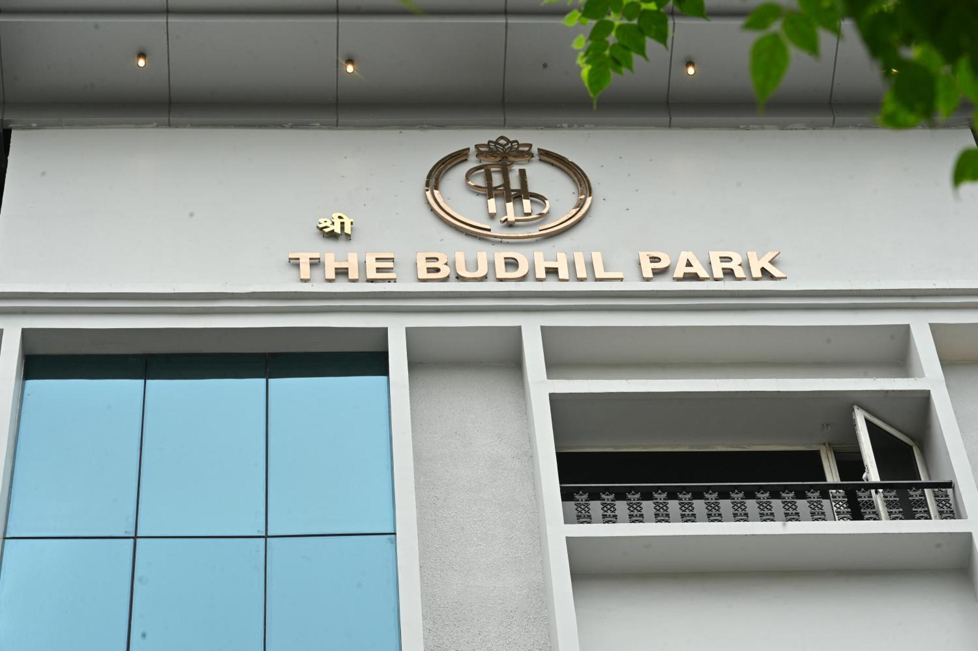 Hotel The Budhil Park