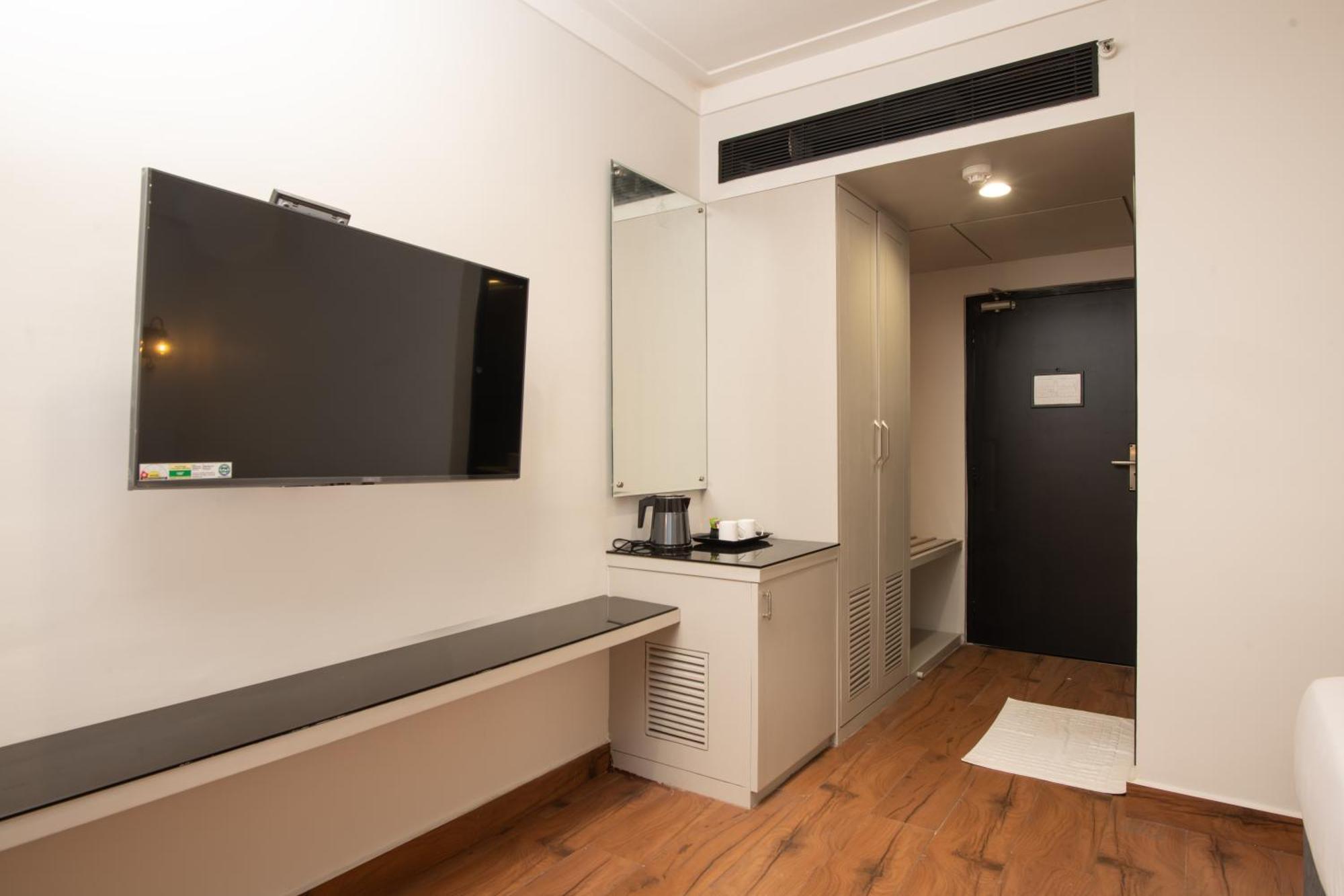 Hotel The Budhil Park