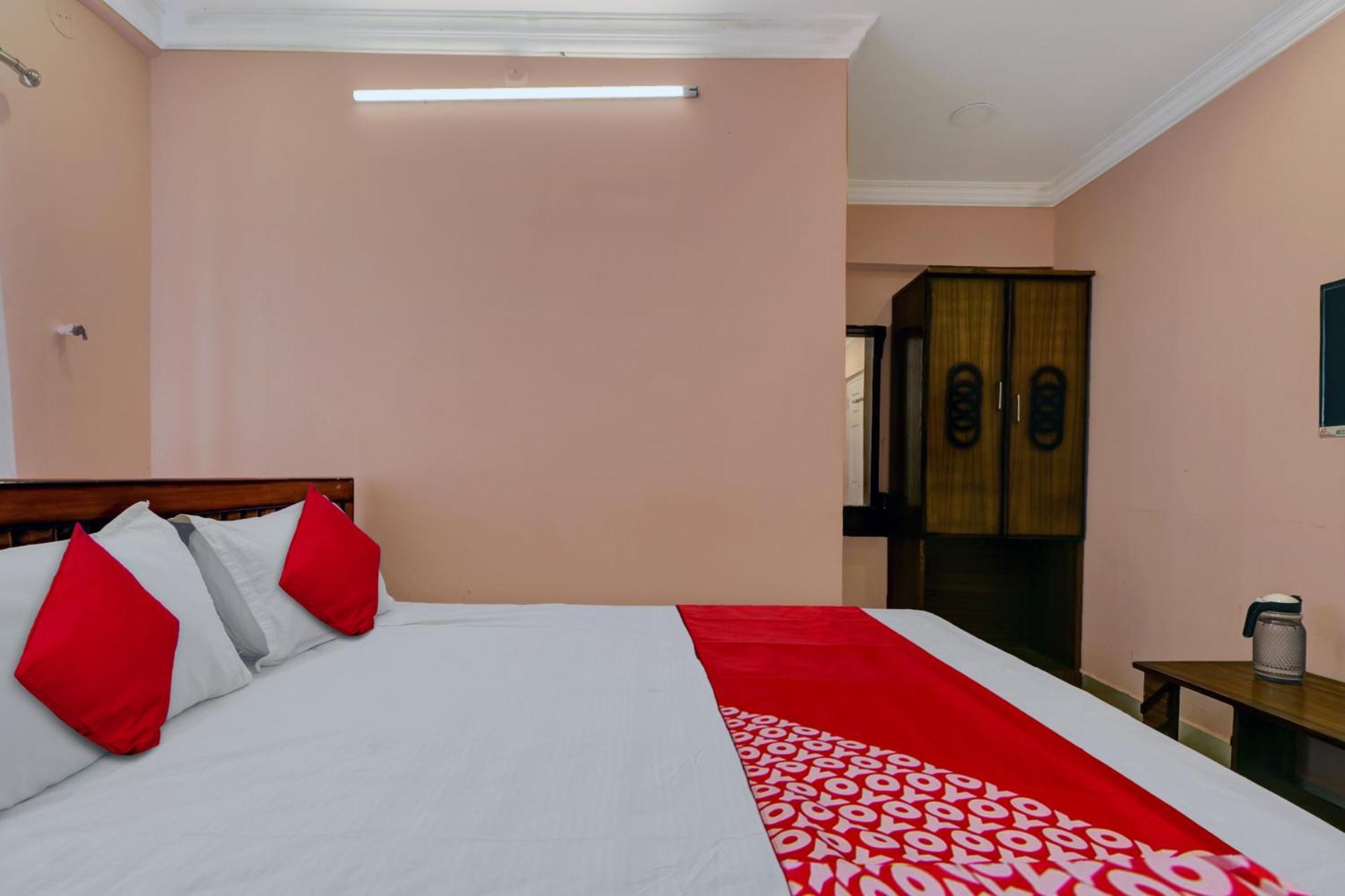 Super O Rd Conventions Hotel 4*