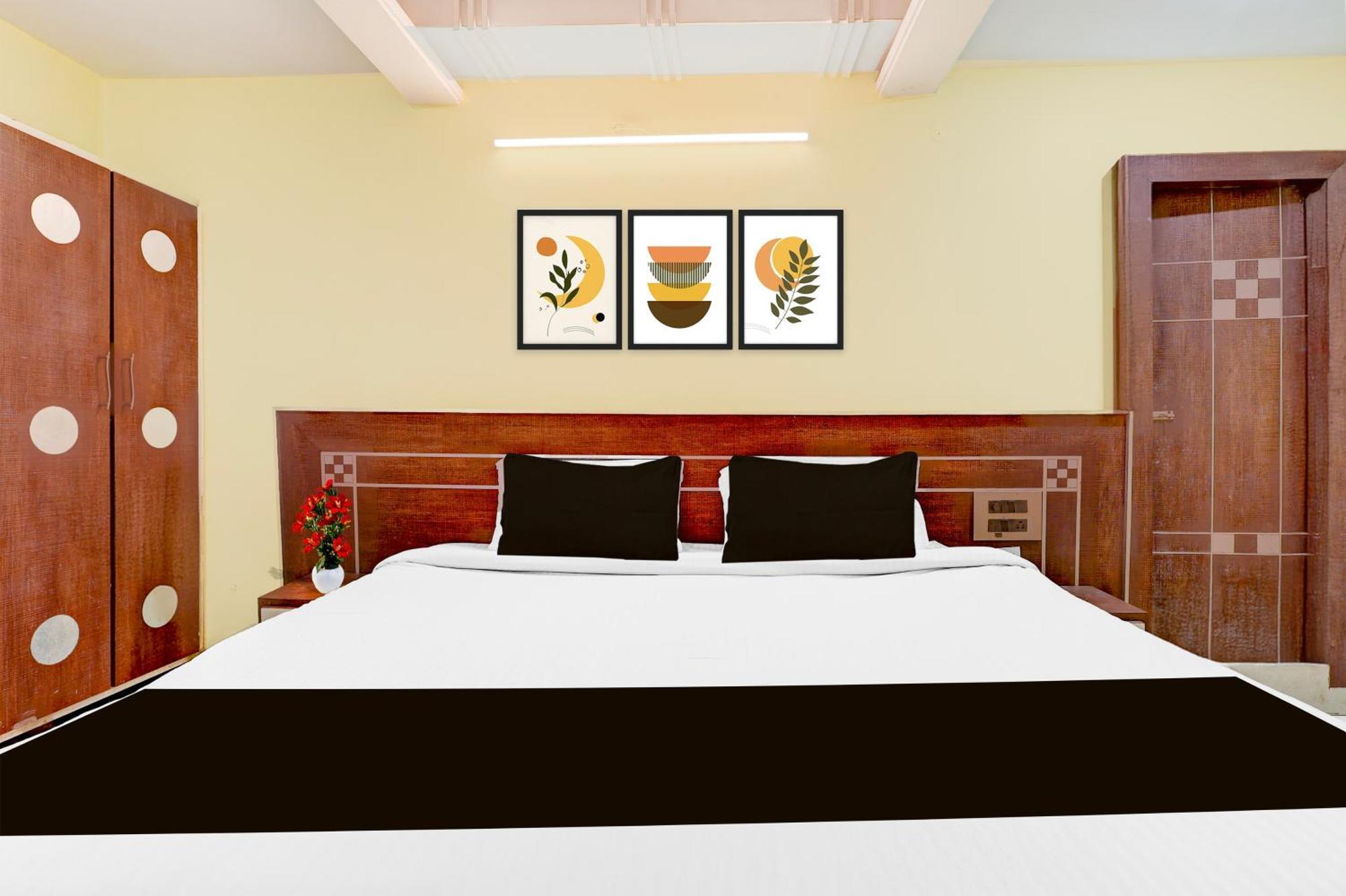 Super Townhouse Sankaramatam Road Near Diamond Park Visakhapatnam
