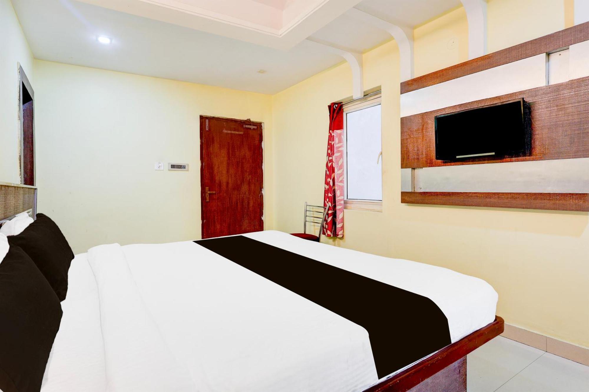 Super Townhouse Sankaramatam Road Near Diamond Park