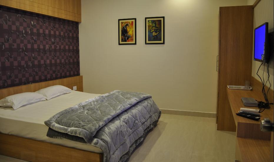 Hotel Athidi Grand 2*