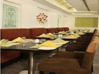 Greenpark Hotel 4*