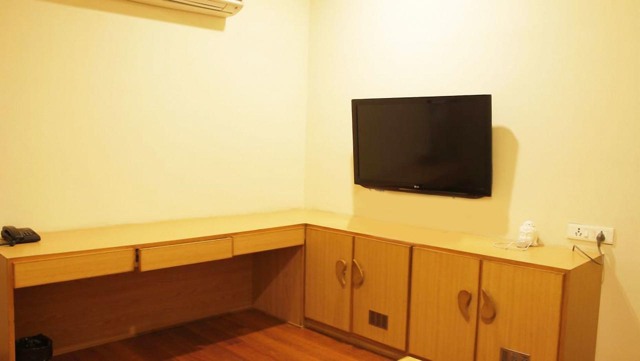 Classic Luxury Service 2* Visakhapatnam