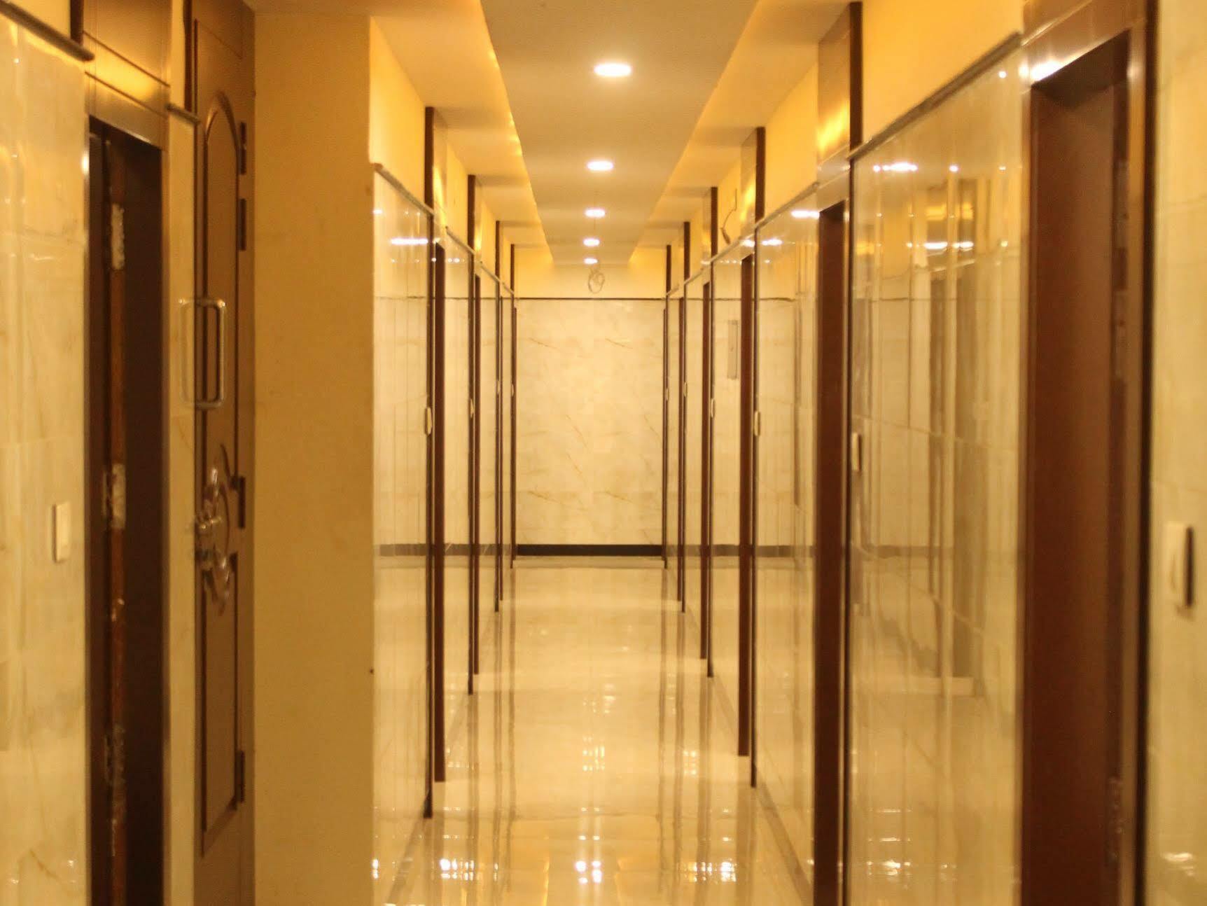 Hotel O Vb Grand 3*