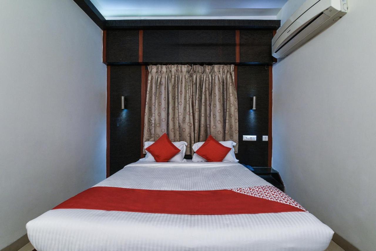 Hotel Oyo 12681 Blue Moon Inn Visakhapatnam